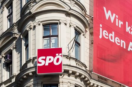118.000 Euro Steuergeld für Podcast einer SPÖ-Ministerin - es profitieren "Der Standard" und eine SPÖ-nahe Agentur.