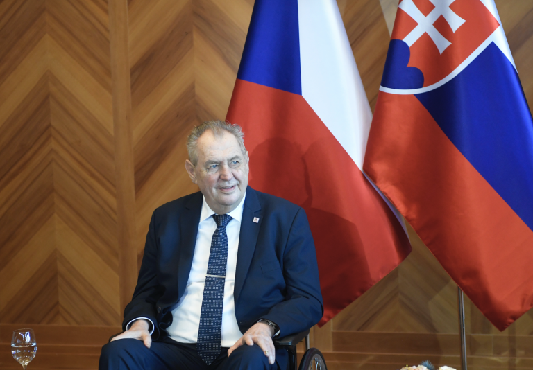Zeman: Spomeňme si na rok 1968, Ukrajinu musíme podporiť
