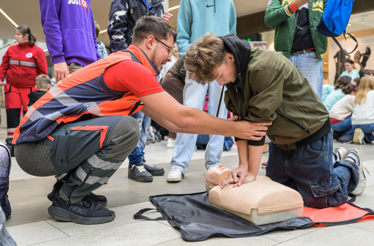 Sládek z tiesňovej linky: Záchrana života sa človeku vryje do pamäti