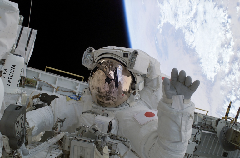 USA plánujú vybudovať jadrový reaktor na Mesiaci