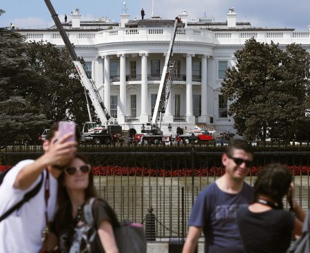 Trumpova megalománia pri prerábke Bieleho domu