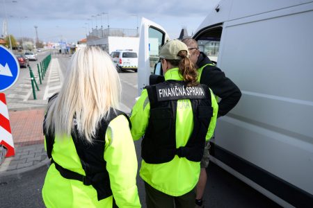 Finančná správa posilňuje kontroly novou technikou