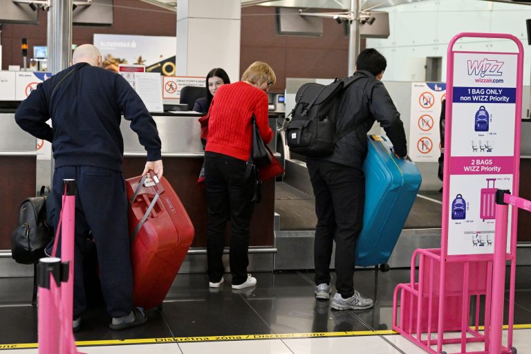 Bratislava, Praha aj Budapešť obnovili prevádzku letísk