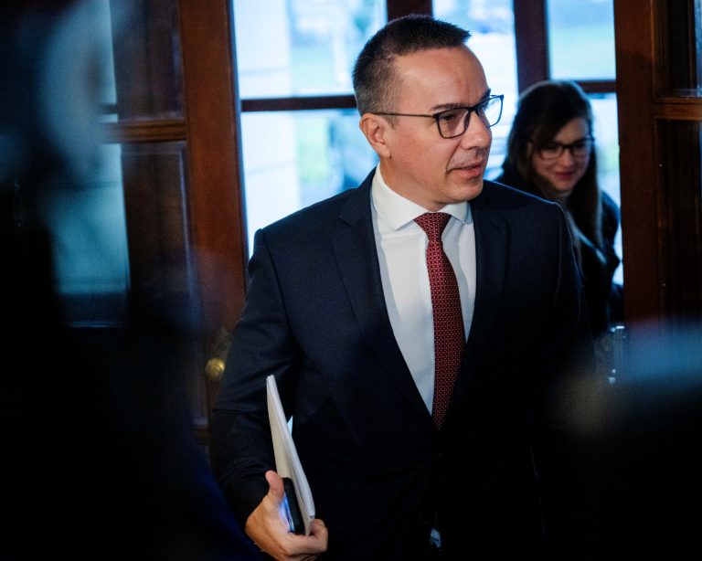 V koalícii sú protichodné vyhlásenia k 13. dôchodkom