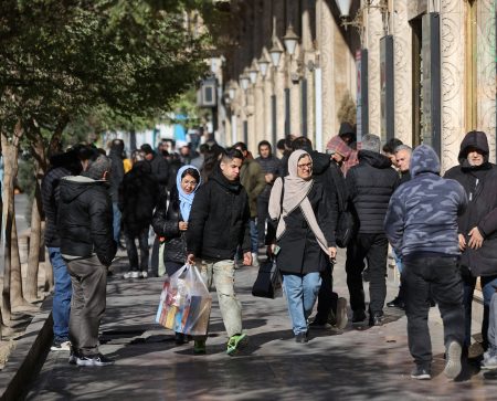 Proteste in Iran breiten sich aus, junge Menschen fordern Regimewechsel