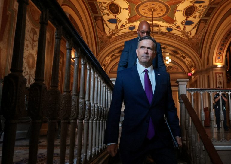 Riaditeľ CIA rokoval s dočasnou prezidentkou Venezuely