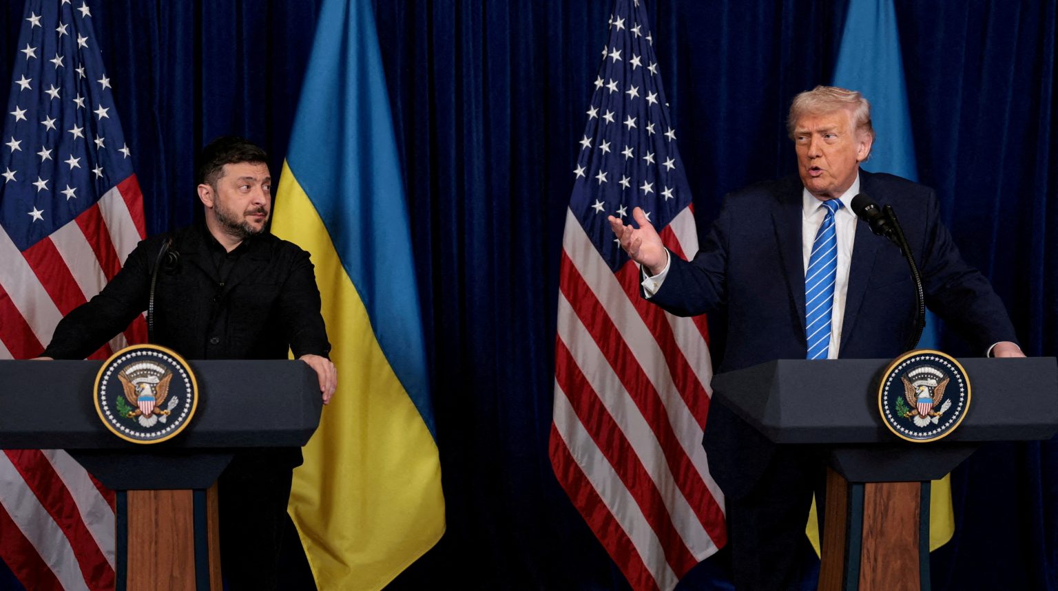 Donald Trump and Volodymyr Zelensky. Photo: Jonathan Ernst/Reuters