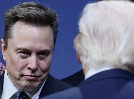 Trump wants to negotiate with Musk on restoring internet access for Iranians