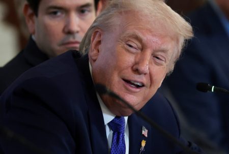 Trump protects Venezuelan oil revenues with new regulation