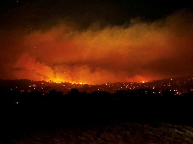 Thousands of firefighters battle devastating fires in Victoria, Australia