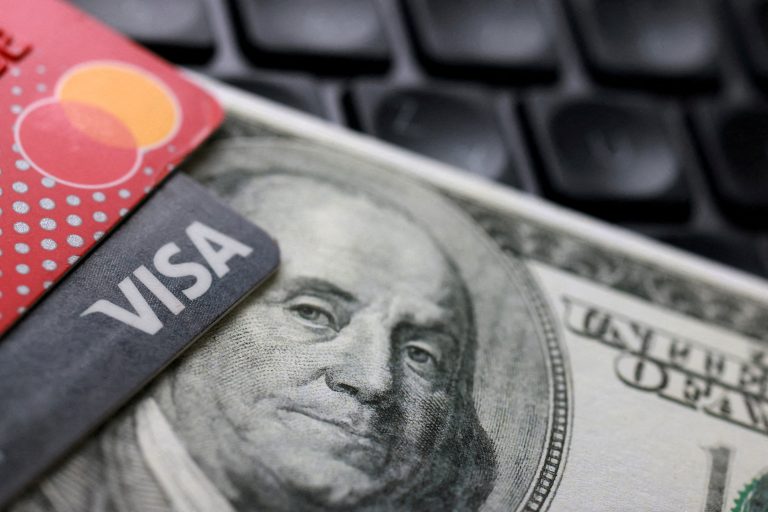 The dollar fell after Trump threatened tariffs against Greenland