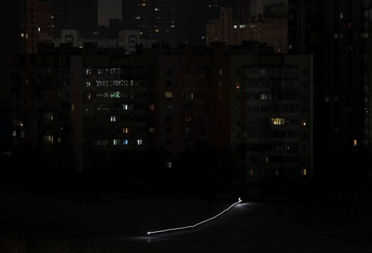 FT: Ukrajina rokuje o možnom energetickom prímerí s Ruskom