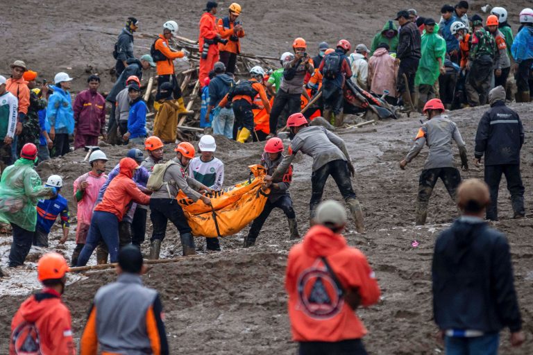 Indonesia resumes search for 80 people after landslide