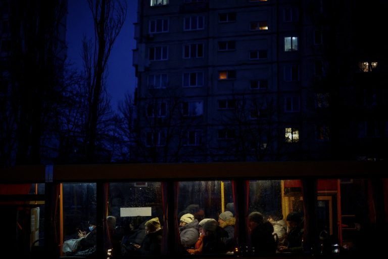 US energy aid to Ukraine stalls as winter approaches