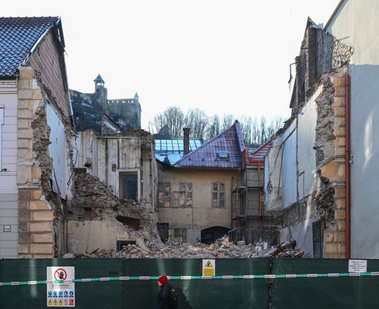 Majiteľ zbúranej trenčianskej pamiatky ju musí postaviť nanovo