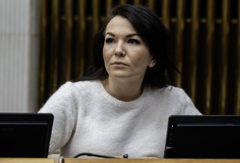 PS podáva trestné oznámenie pre kauzu Epstein