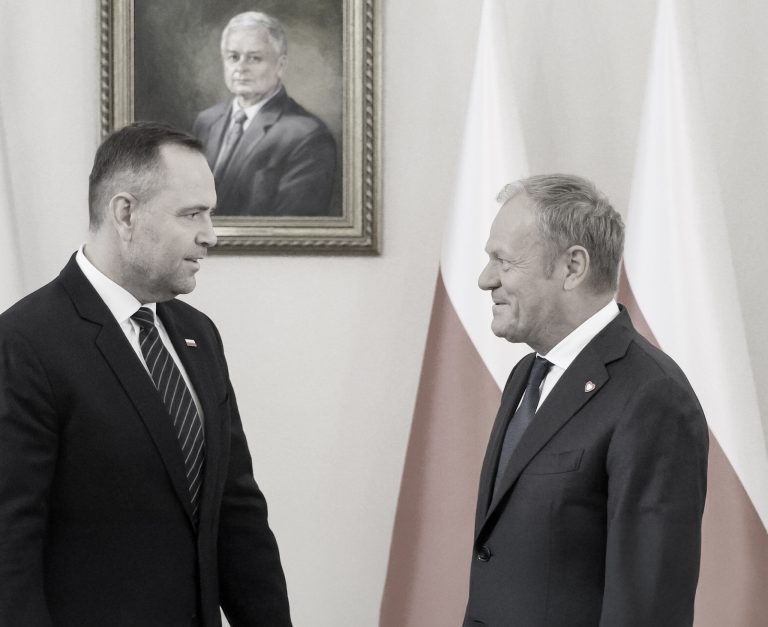 Karol Nawrocki and Donald Tusk. Photo: Pawel Supernak/EPA/Profimedia