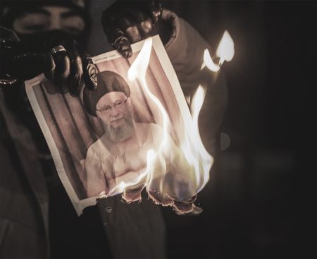 Iran on the brink. The fall of the Islamist dictatorship could lead to civil war