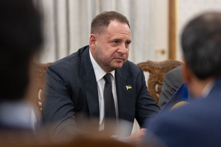 Rezort obrany: Jermak sa po demisii nehlásil na vojenskú službu