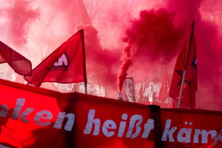 Tisíce ľudí si v Berlíne pripomenuli zavraždených komunistických vodcov