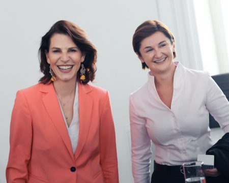 Zwei Frauen demonstrieren in Salzburg, wie ÖVP und FPÖ stabil regieren können - die Blaupause für Österreich?