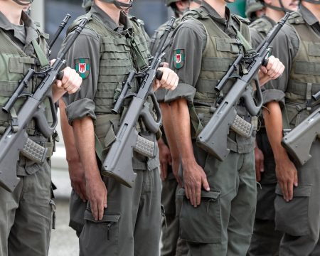 Längerer Wehrdienst - aber ohne NATO-Beitritt: Fast 90 Prozent junger Österreicher für die Neutralität