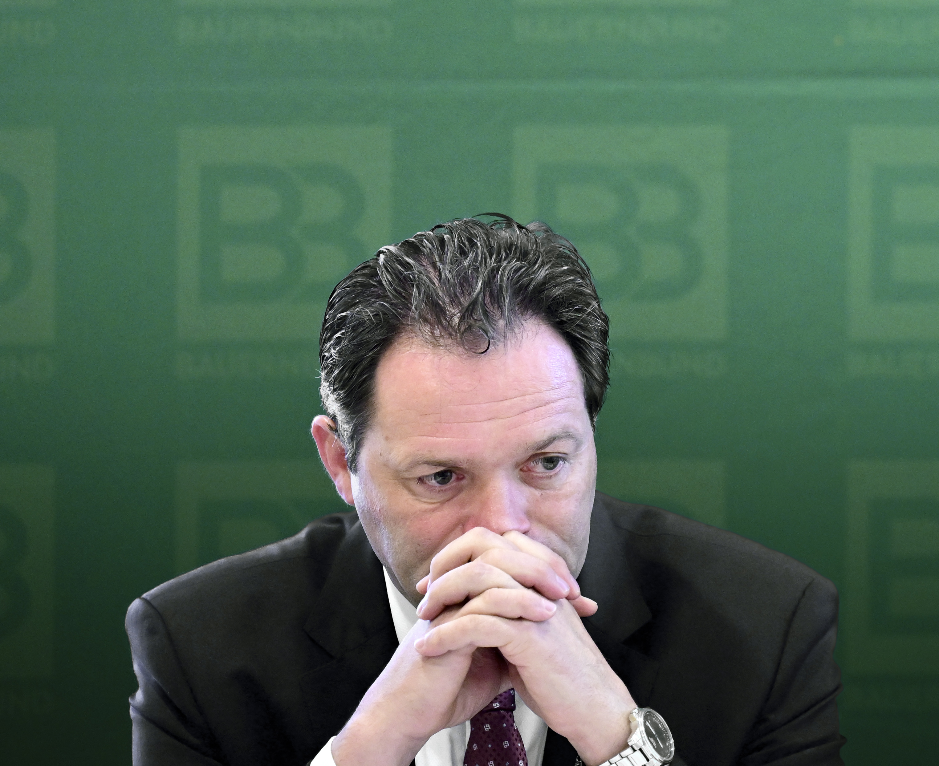 34.714 Euro für Flugtickets: Klima-Minister reiste in der Business-Class zur Klimakonferenz