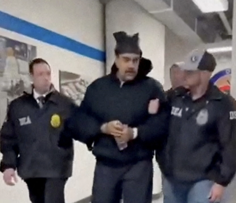 Madura priviezli do federálnej väznice v New Yorku