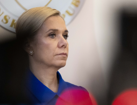 Saková bráni rozdielne ceny nafty, je pripravená diskutovať s Komisiou