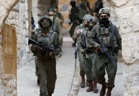 Izraelský súd nariadil pre palestínskych väzňov viac jedla