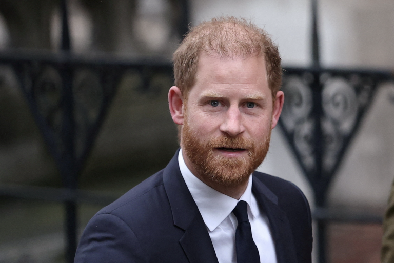 Médiá využívali detektívov a odpočúvali ma, hovorí princ Harry