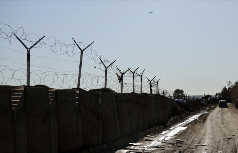 USA verlegen Tausende IS-Häftlinge aus Syrien in den Irak