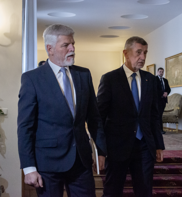 Prezident Pavel pozval Babiša na stretnutie na hrade