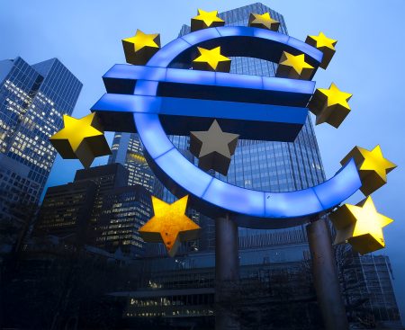 Únia prepisuje eurofondové pravidlá. Na takéto zmeny Slovensko nie je pripravené, tvrdí analytik