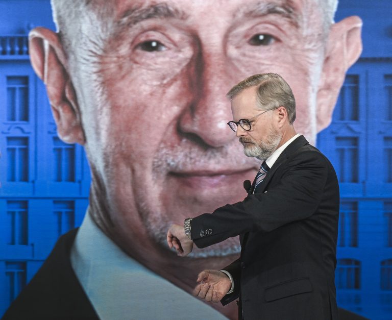 Andrej Babiš a Petr Fiala. Foto: Michal Cizek / AFP / AFP / Profimedia