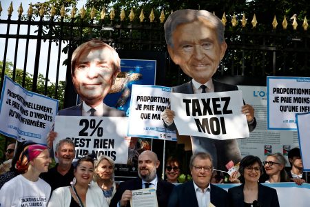 The wealth of billionaires breaks records, poverty deepens