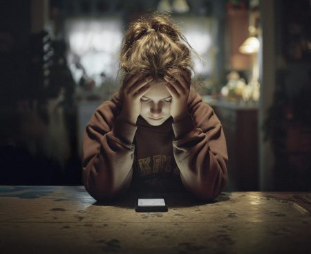 Social-Media-Verbot unter 14: Politisch mündig, digital ausgeschlossen