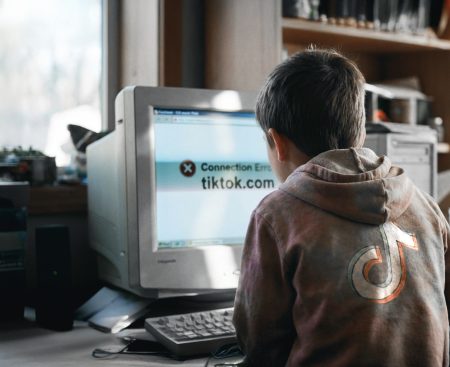 TikTok tightens age verification controls. It will focus on children younger than 13 years of age.