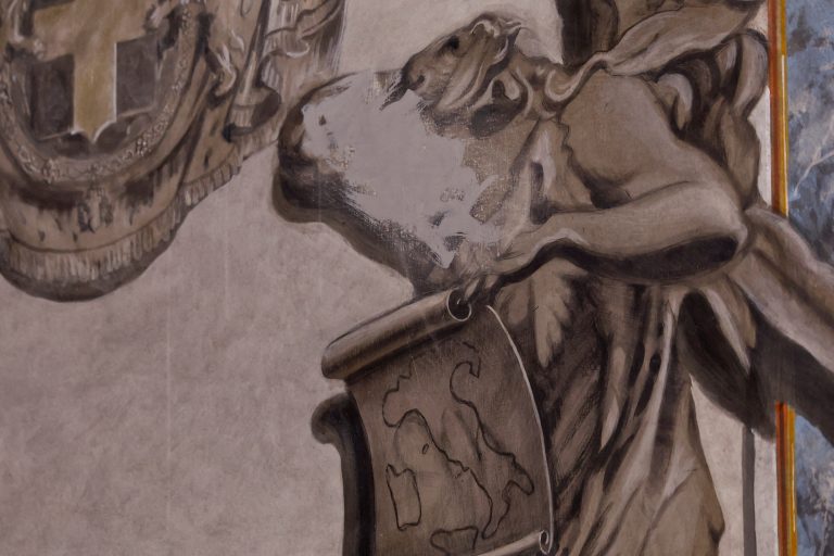 The face of a cherub resembling Meloni in a Roman basilica was covered up