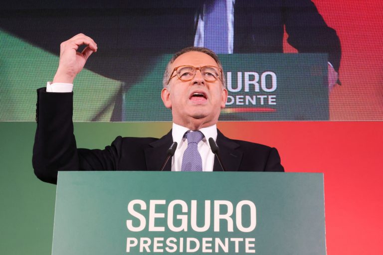 Portugalsko si zvolilo za prezidenta umierneného socialistu