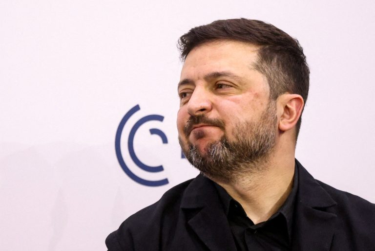 Referendum on Donbas? Zelensky warns against the wrath of Ukrainians