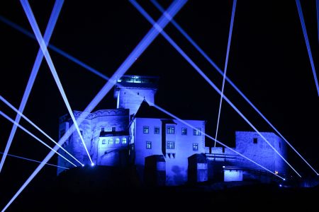 Otvárací ceremoniál EHMK Trenčín 2026 vyvrcholil multimediálnou šou Manifest