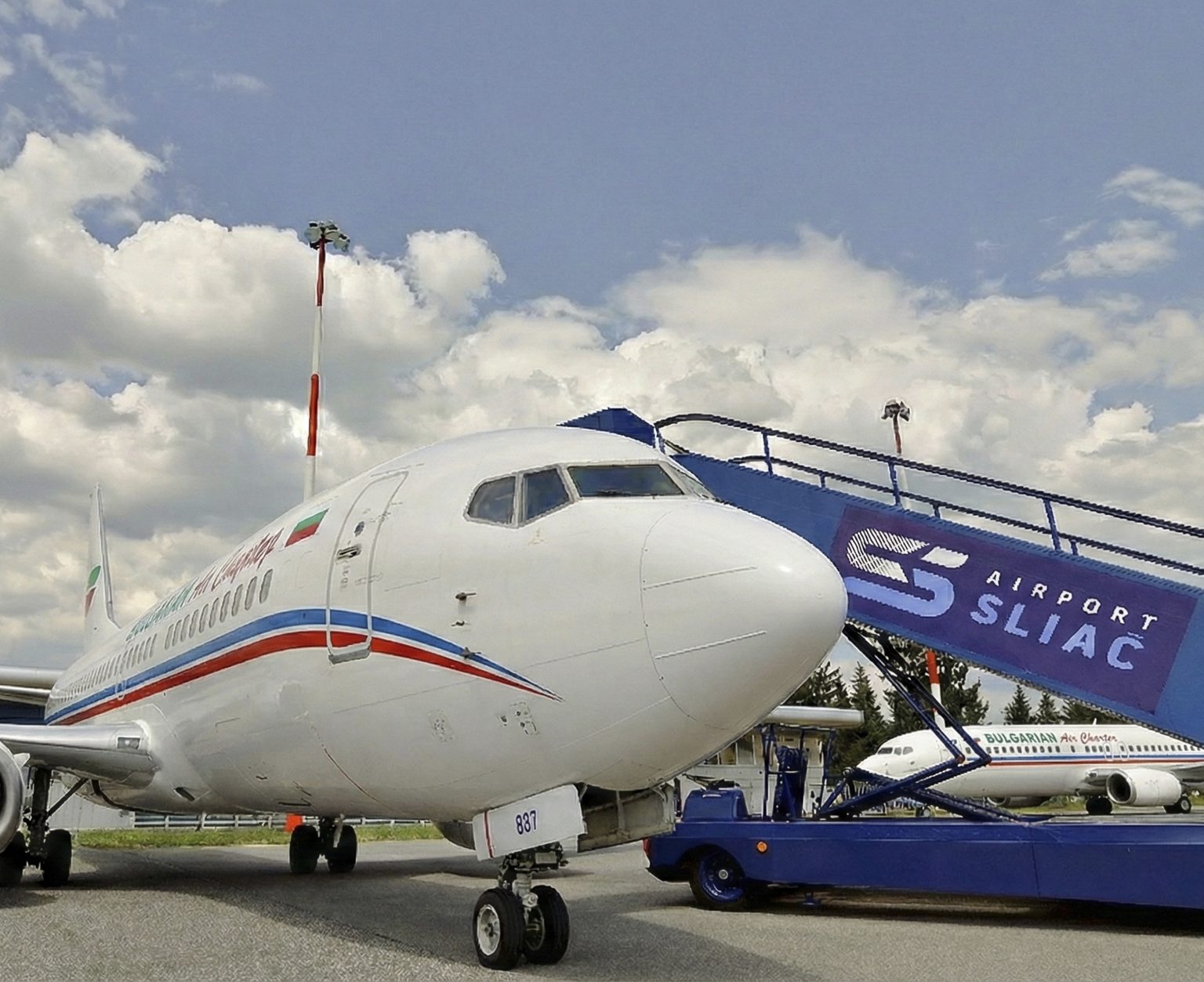 Letisko Sliač (fotografia bola upravená umelou inteligenciou). Foto: Dušan Hein/TASR/AI