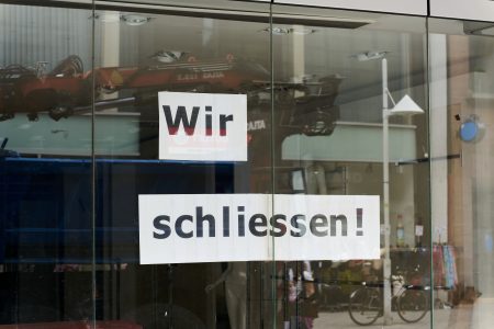 Deutliche Zunahme an Insolvenzen und Geschäftsaufgaben im Mittelstand