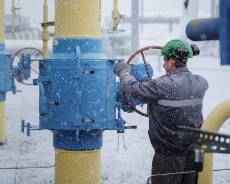 Gas reserves have fallen below 40 percent, prices have skyrocketed. Gas suppliers assure that there will be enough to last until spring