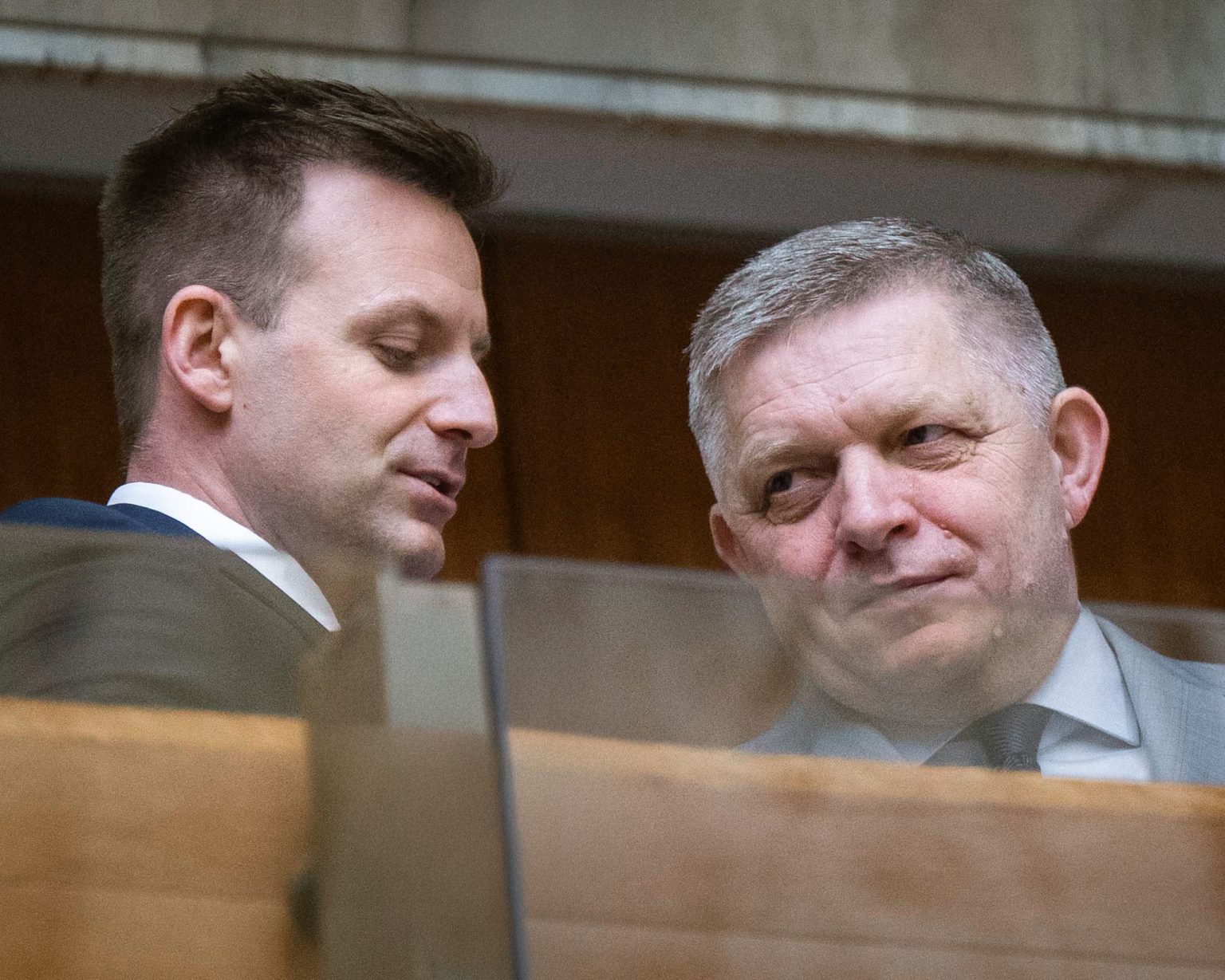 Juraj Gedra a Robert Fico. Foto: Jakub Kotian/TASR