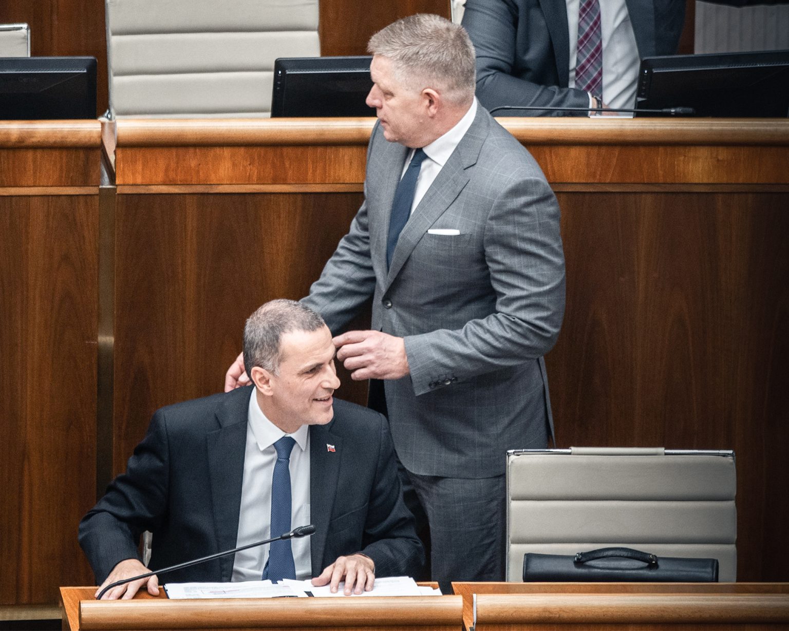 Maroš Žilinka a Robert Fico. Foto: Jozef Jakubčo/Petit Press/Profimedia