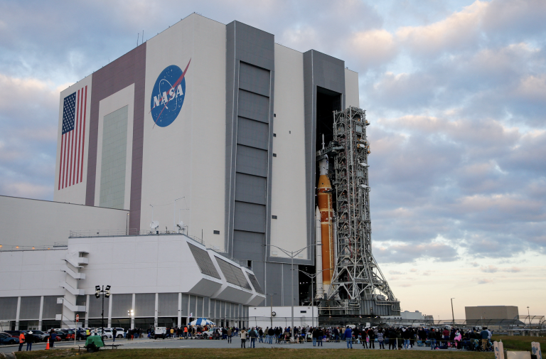 NASA moves Artemis 2 rocket launch to the Moon to March