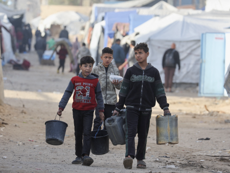 Fewer donations, more needs. WHO seeks a billion for health crises