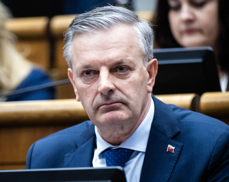 KDH žiada mimoriadne výbory pre daňové podvody